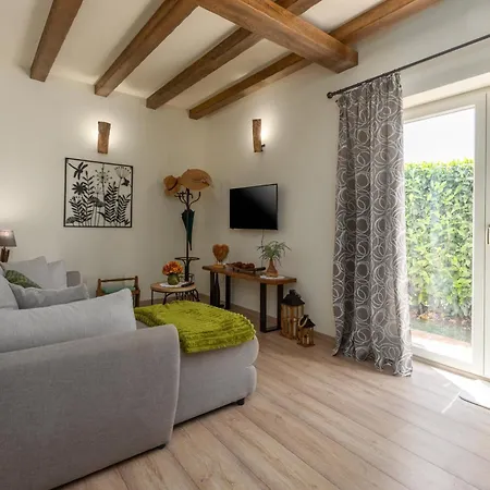 Milka Charming Family Near Rabac Villa *