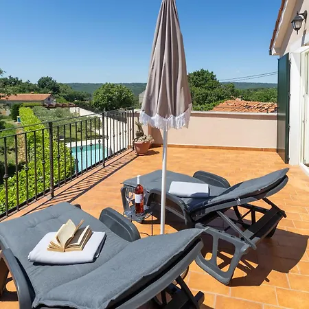 Milka Charming Family Near Rabac Villa *