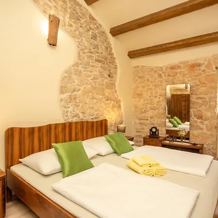 Milka Charming Family Near Rabac * Veli Turini