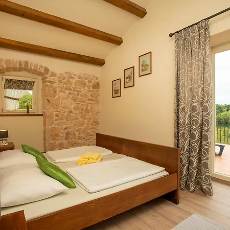Milka Charming Family Near Rabac * Veli Turini